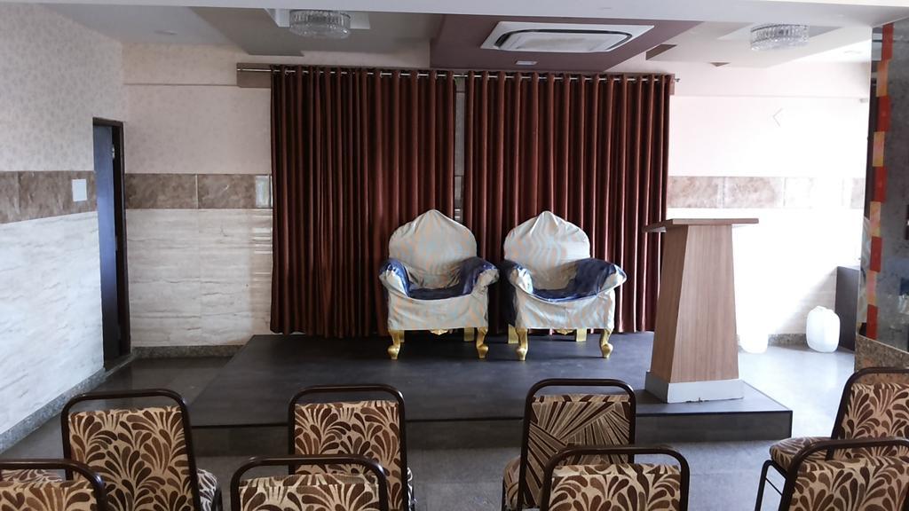מלון העיר בנגלור Adyar Ananda Bhavan Residency מראה חיצוני תמונה